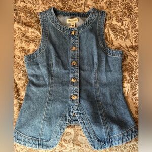 NWT Madewell Denim Crewneck Vest in Java Wash….hard to find!